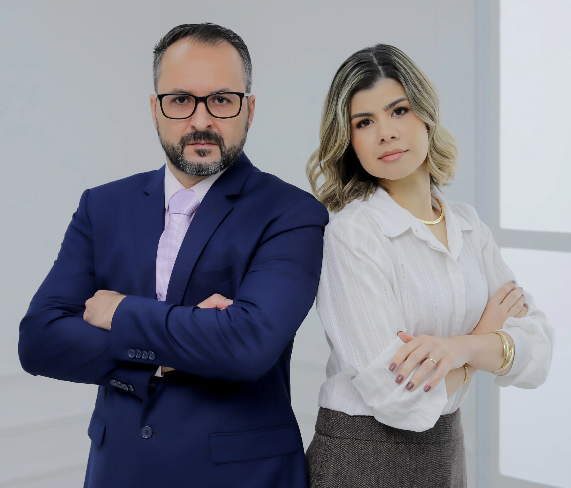 Dra. Cintia Ventura e Dr. Everton Neves